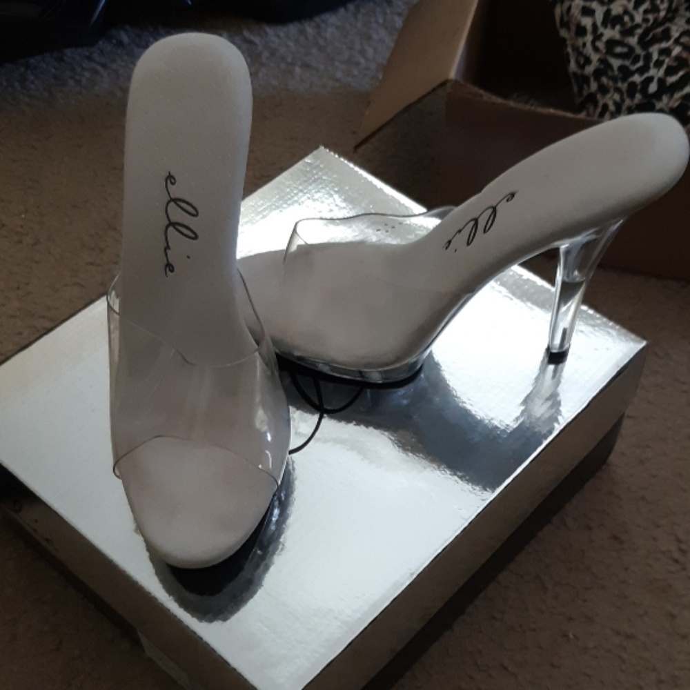 Ellie heels
